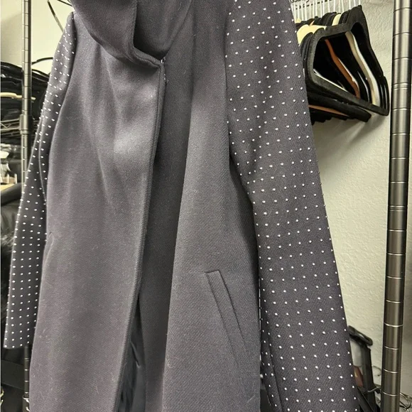 Zara navy coat with studded sleeves seen on gossip girl - Picture 10 of 15